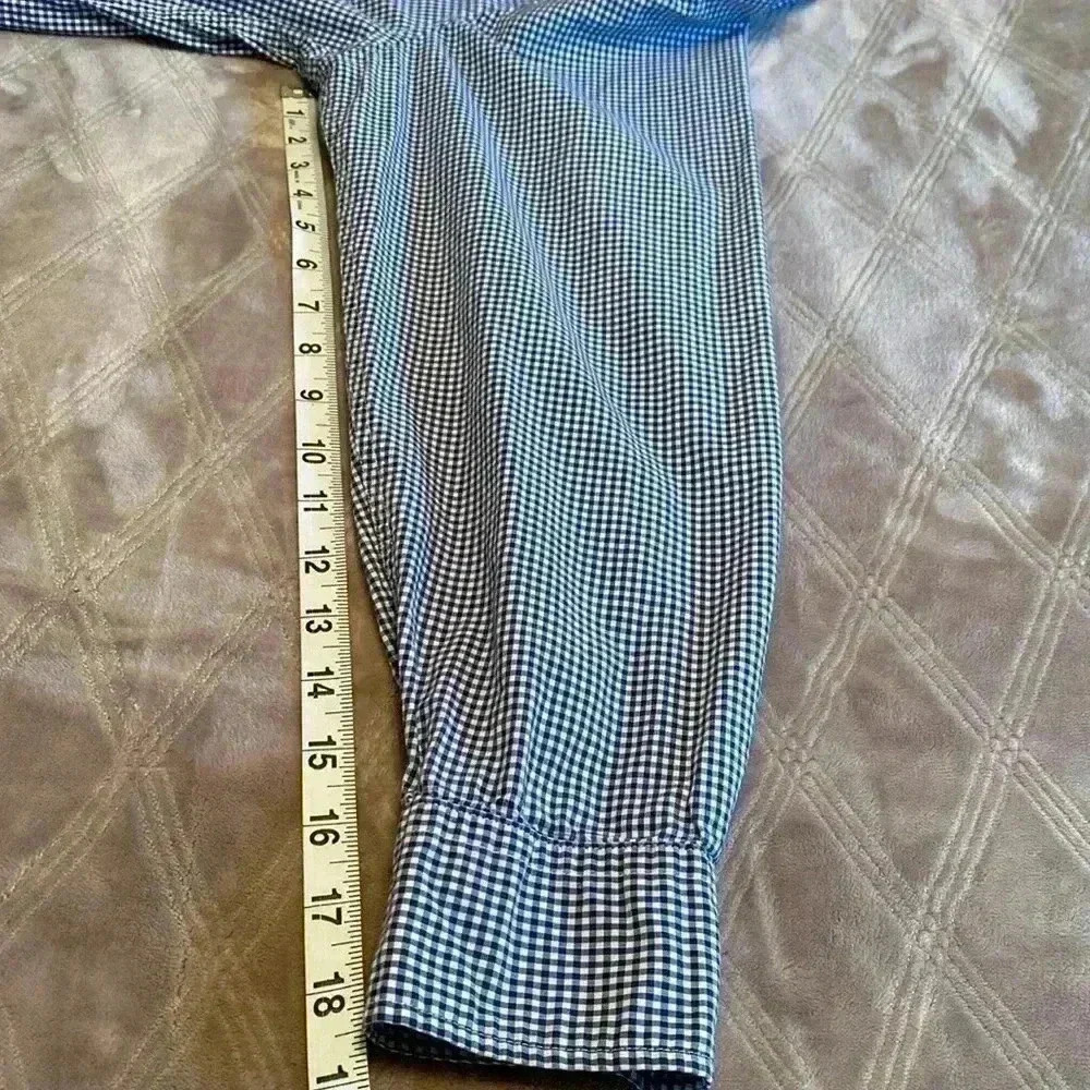 American Eagle Blue & White Seriously Soft Classic Fit Shirt in Size Large. - Picture 6 of 7